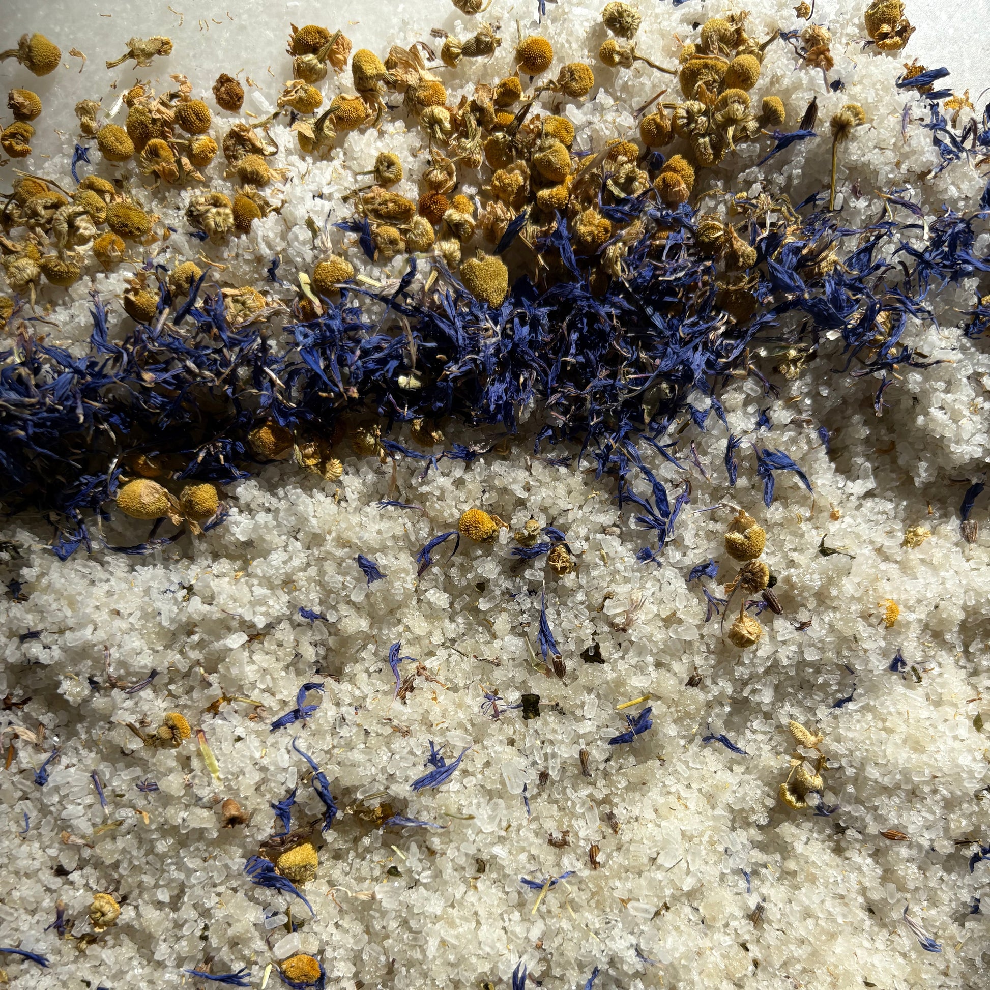 BATH SALTS CHAMOMILE AND LAVENDER