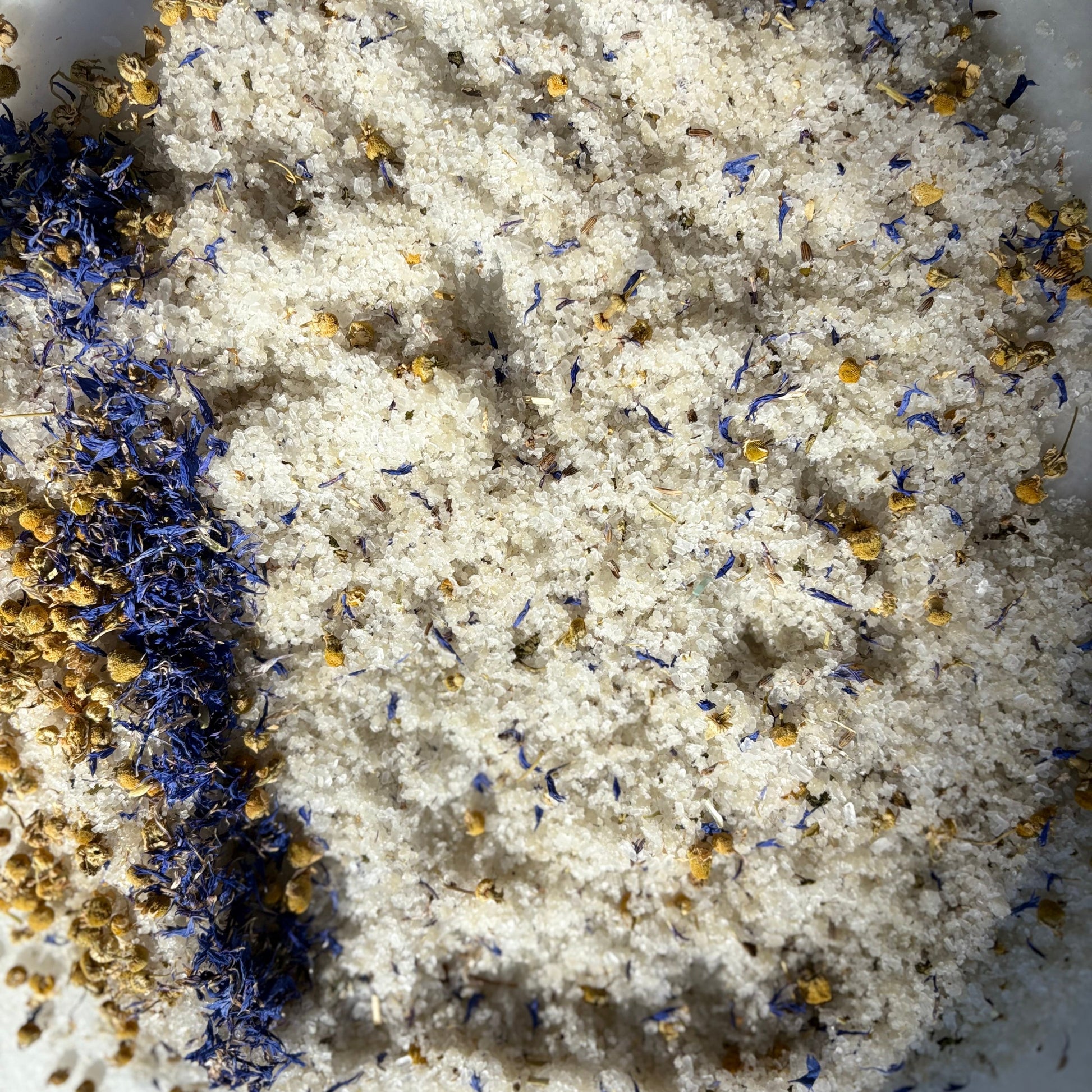 BATH SALTS LAVENDER AND CHAMOMILE